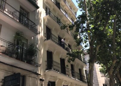 Rehabilitación integral de fachada de edificio en Madrid